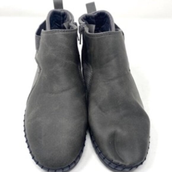 Easy Street Women's Julienne Ankle Bootie Gray/Black Size 6W Wide - Picture 3 of 7